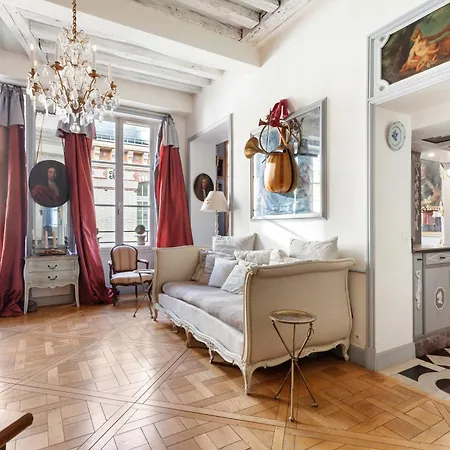 Au Coeur De - Historique De Madame Du Barry Apartment